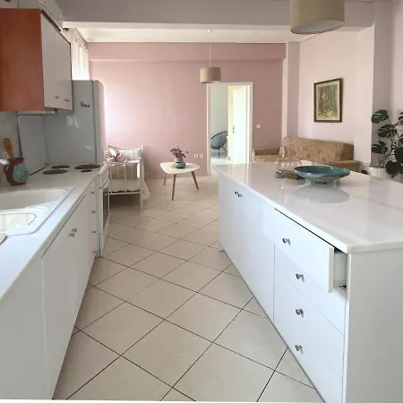 Sea Breeze Apartment Kalamata